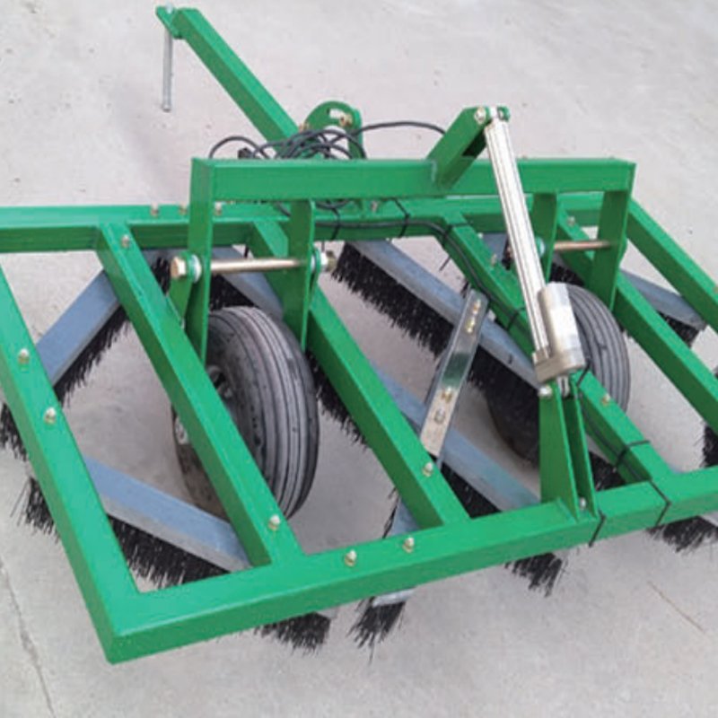 New Design Turf Grooming Brush Essential Garden Tool for Lawn Care Accessories