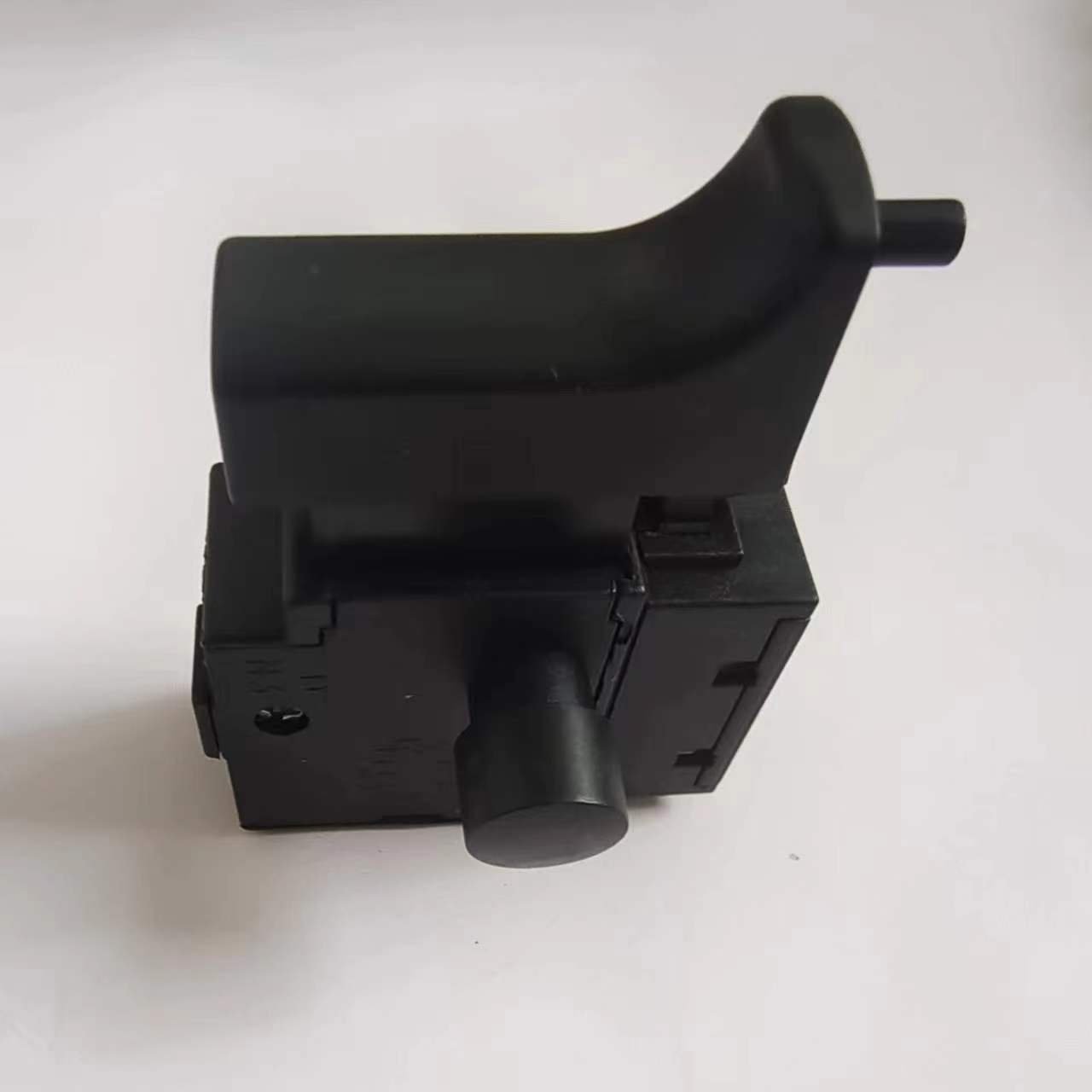 Electric tool switch accessories are suitable for Qiyang 6.5 hand drill switches, high-power 8-18 switches
