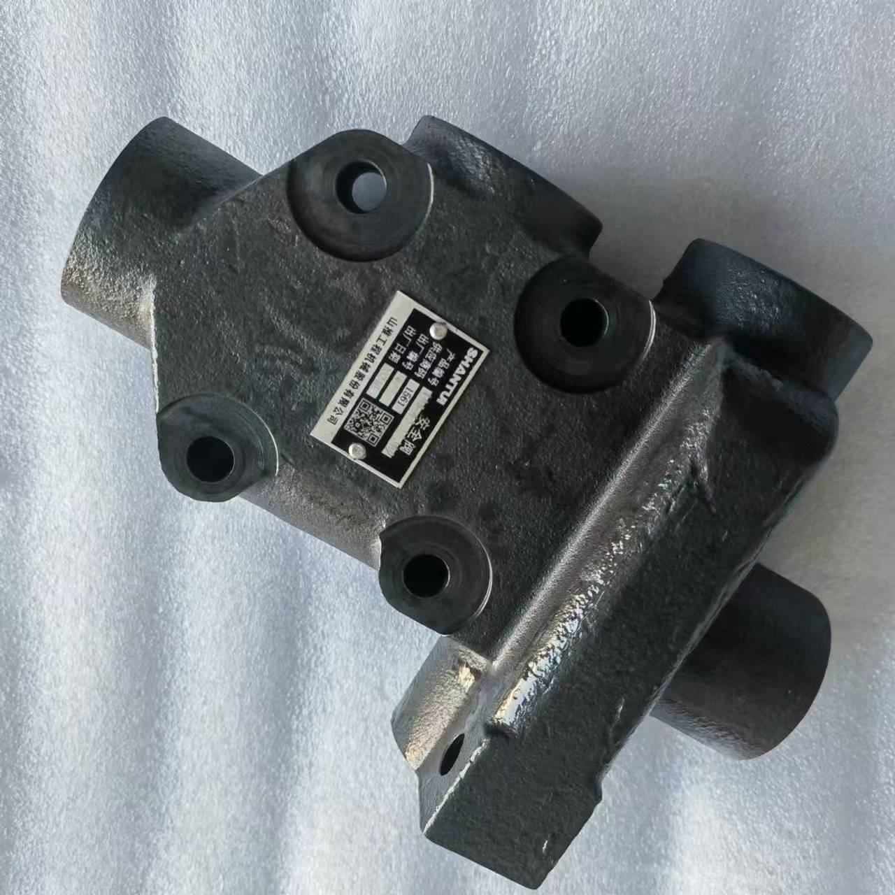 175-15-45212 155-15-15410 for SD32 Bulldozer Valve Body