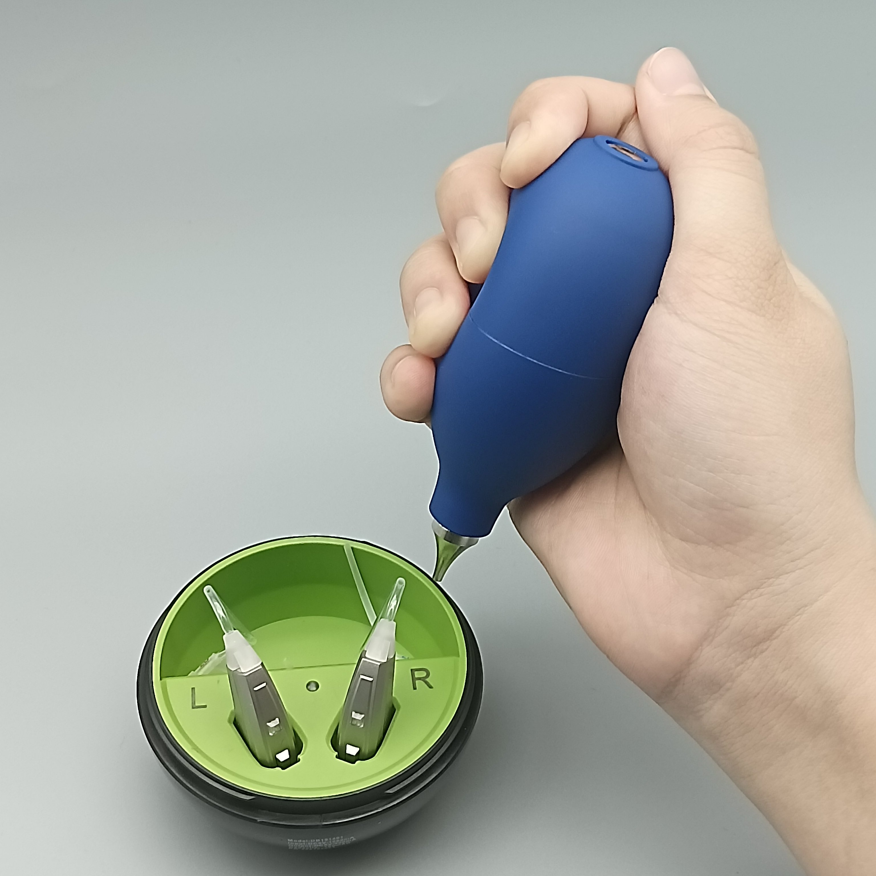 High Quality Mini BTE CIC Hearing Aids Cleaning Tools Air Ball Dust Blower Puffer for Ear & Hearing Products Accessories
