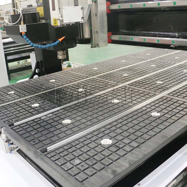 New Arrival Wood Cnc Router 1390 Atc Automatic Feeding Furniture Cabinet Making Machine CNC Machine