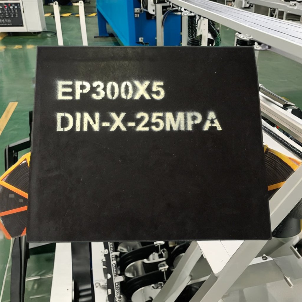 EP800/4 5+2 1000 Width Textile Reinforced Rubber Conveyor Belts Transmission Belt for Processing & Moulding