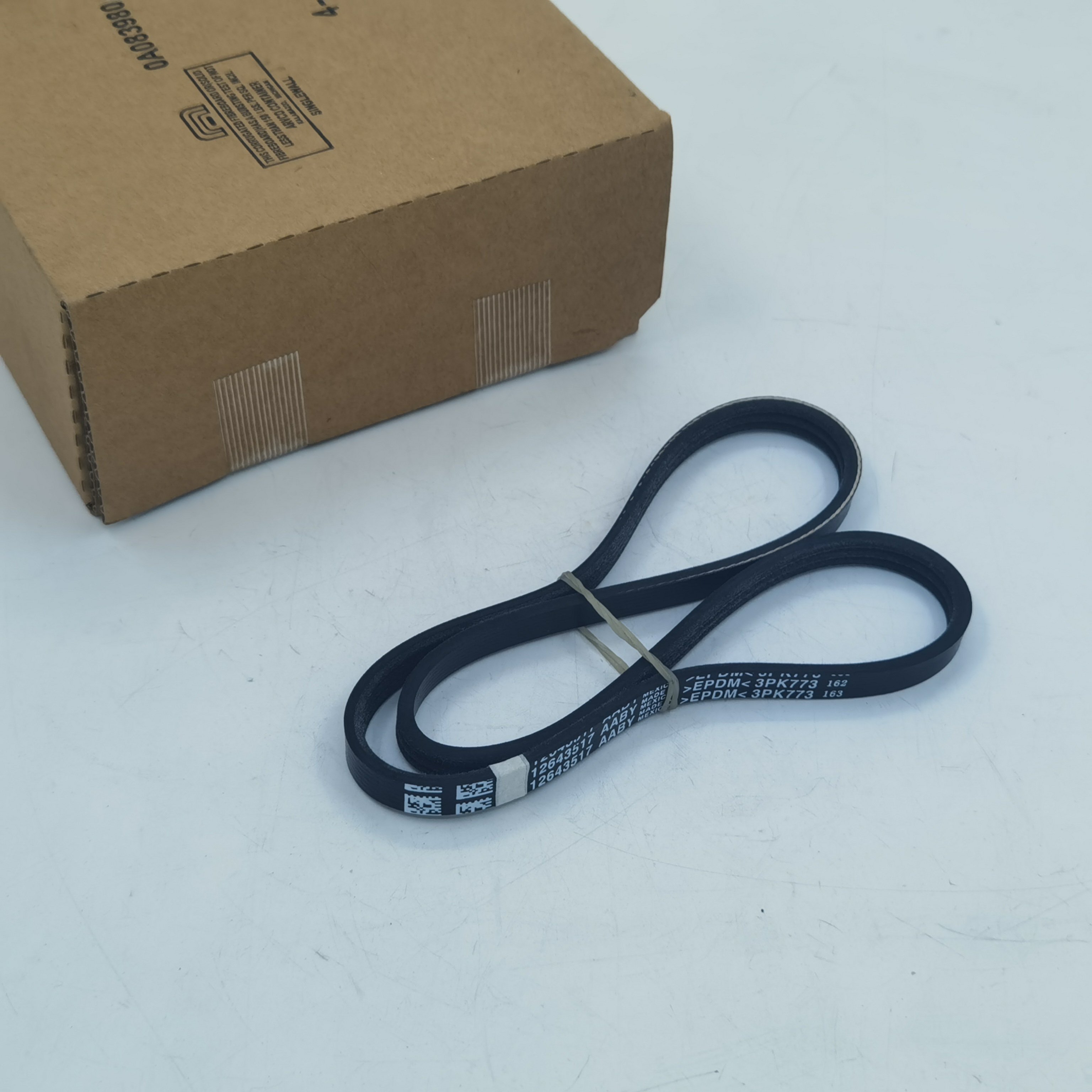 High -quality transmission belt belt belt V -shaped ribs for Chevrolet Cadillac GMC 12643517 12658179 3pk773