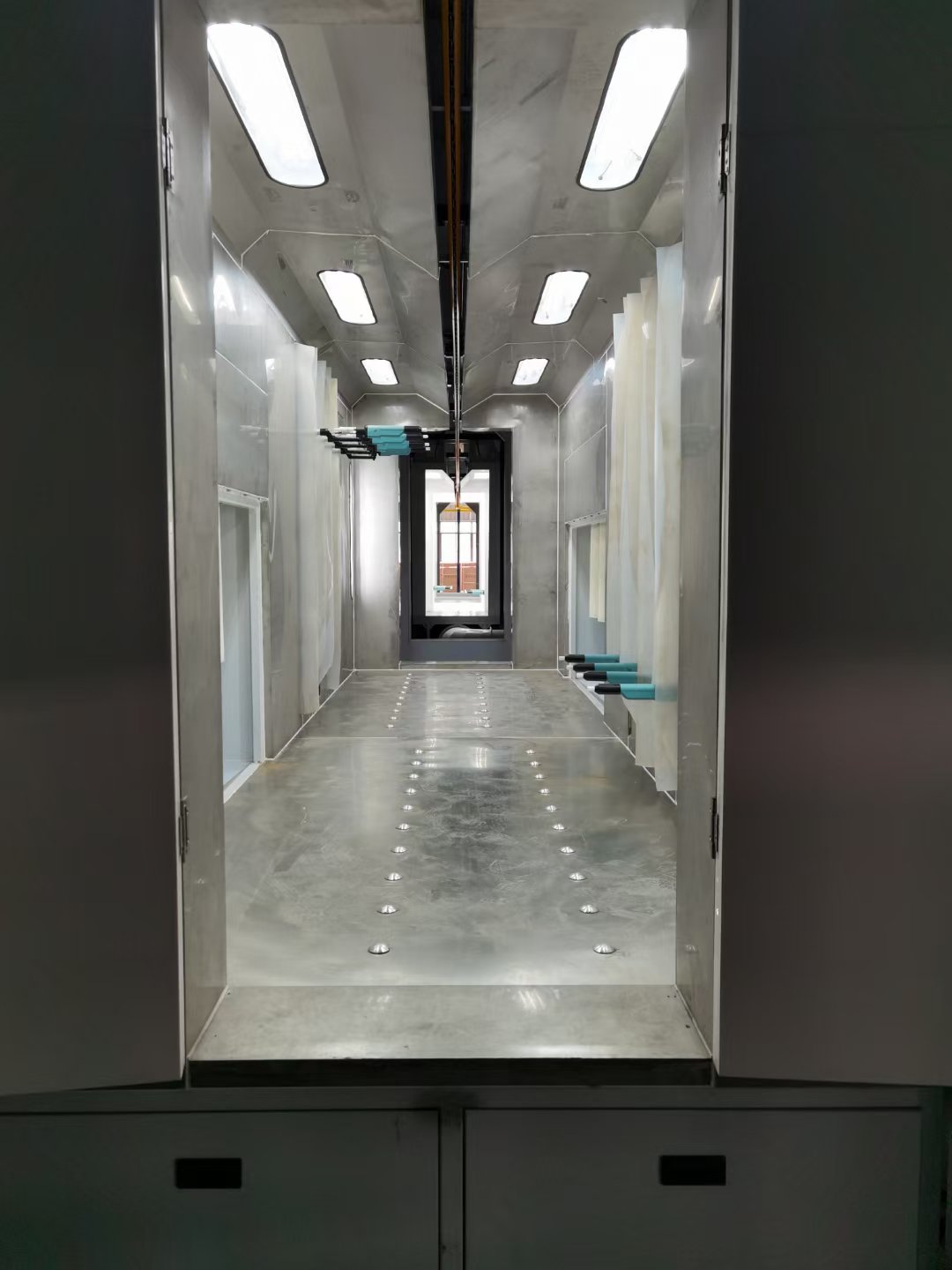 Automatic Semi-auto/Manual Aluminum Profile Powder Coating Spray Painting Line with Conveyor Chain System