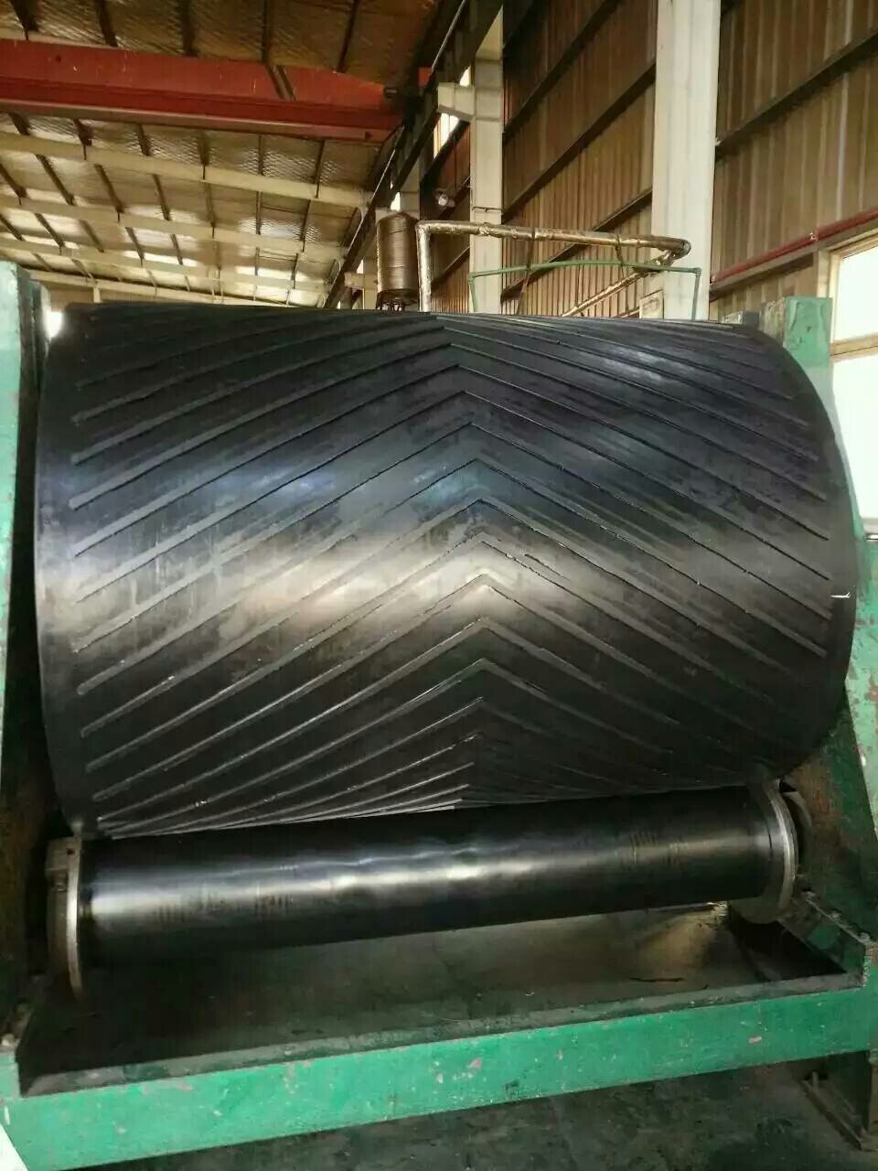 Chevron Rubber Conveyor Belt Transmission Belt with Cutting and Moulding Processing Services