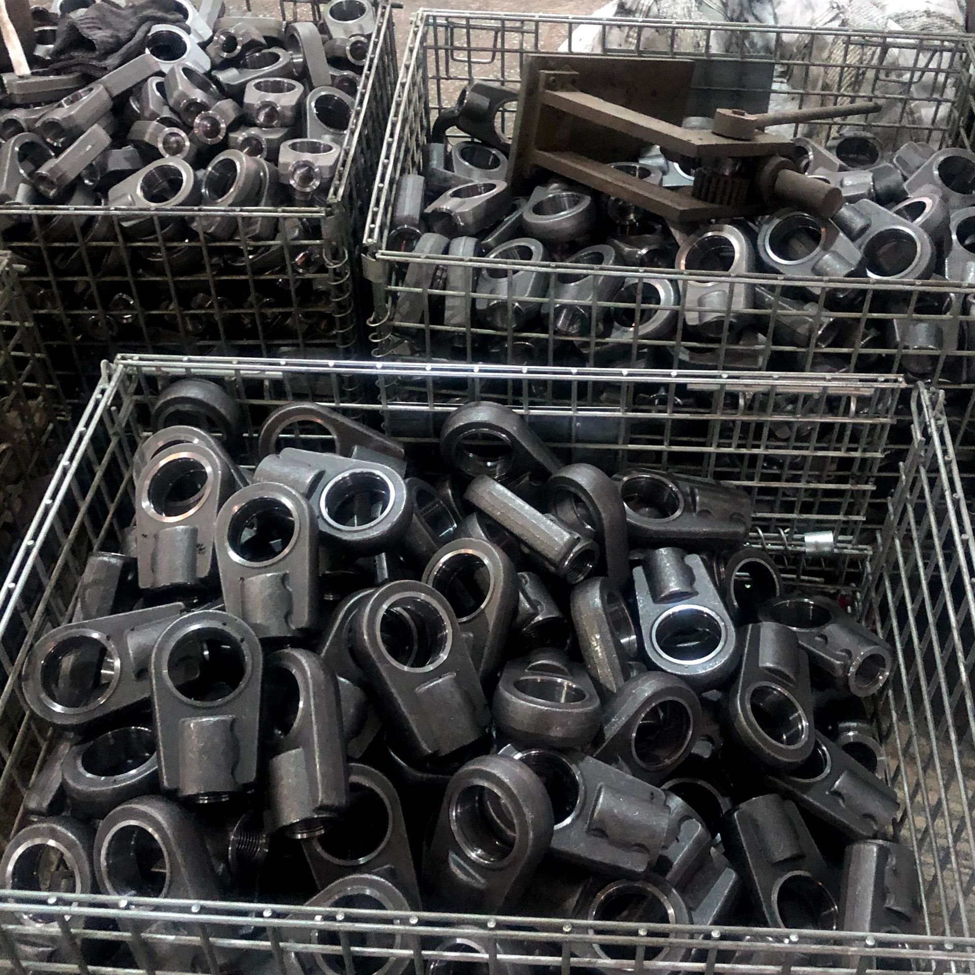 Hydraulic rod end with clamping thread Rod eye with spherical bearing GK90SK MA90D GAS90 TAPR90UGAS