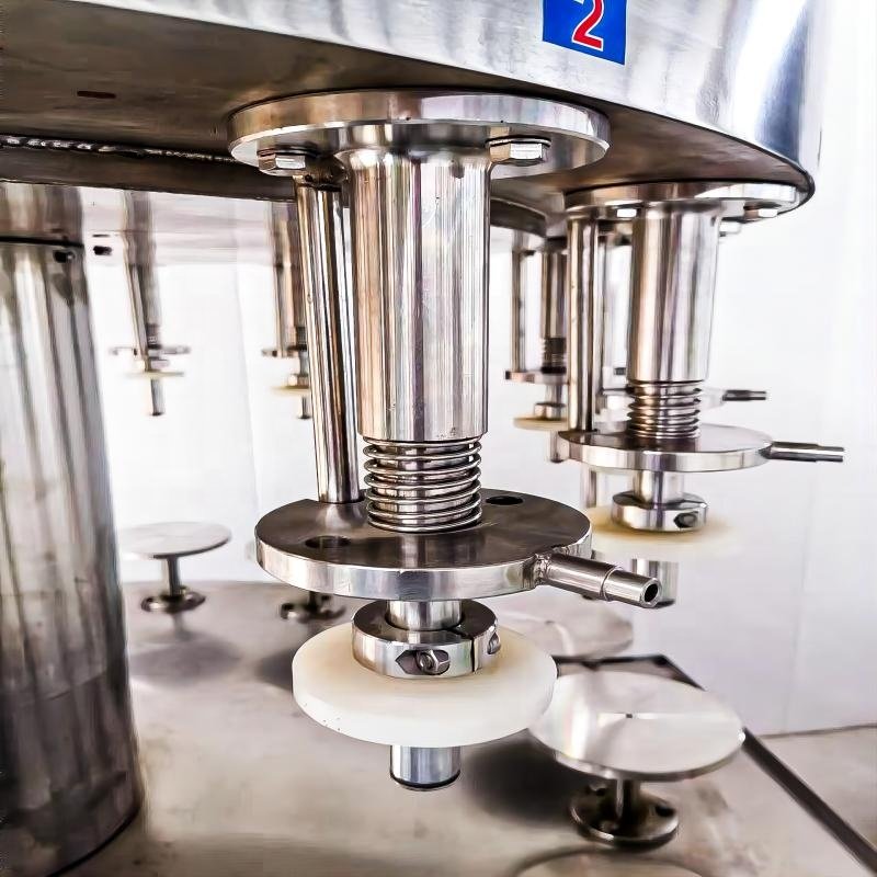 Servo Piston Fully Automatic Linear Type Plastic Bottle Liquid Paste Soap Shampoo Filling Machine