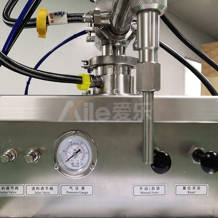 Semi Automatic Makeup BB Cream Thermostatic Filler Heater Vertical Shampoo Shower Gel Filling Machine Body Wax Filler
