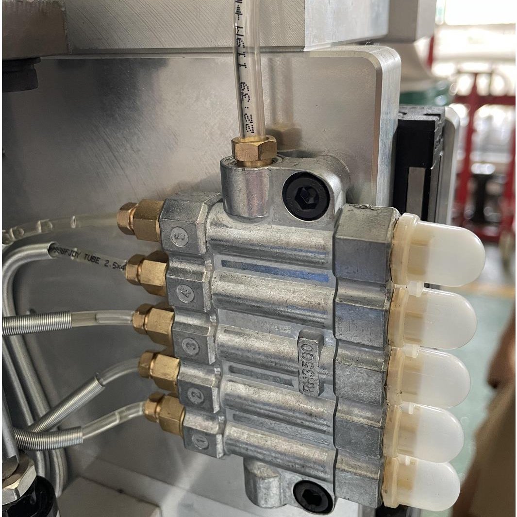 MINGD ATC-1328-12 Homemade Cnc Router Machine Woodworking Router for Sale Mdf Trimming Cnc Router Water Pump High Pressure 170mm