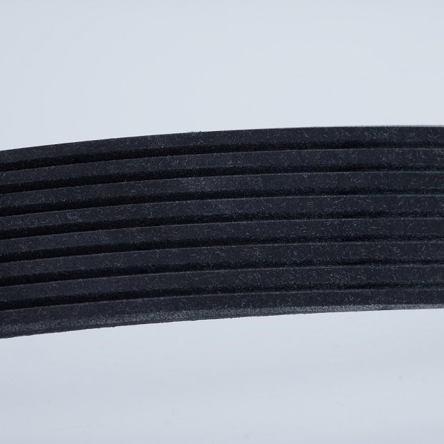 Rubber Transmission Part Car Engine Fan Belt 6PK1370 Rib Belt