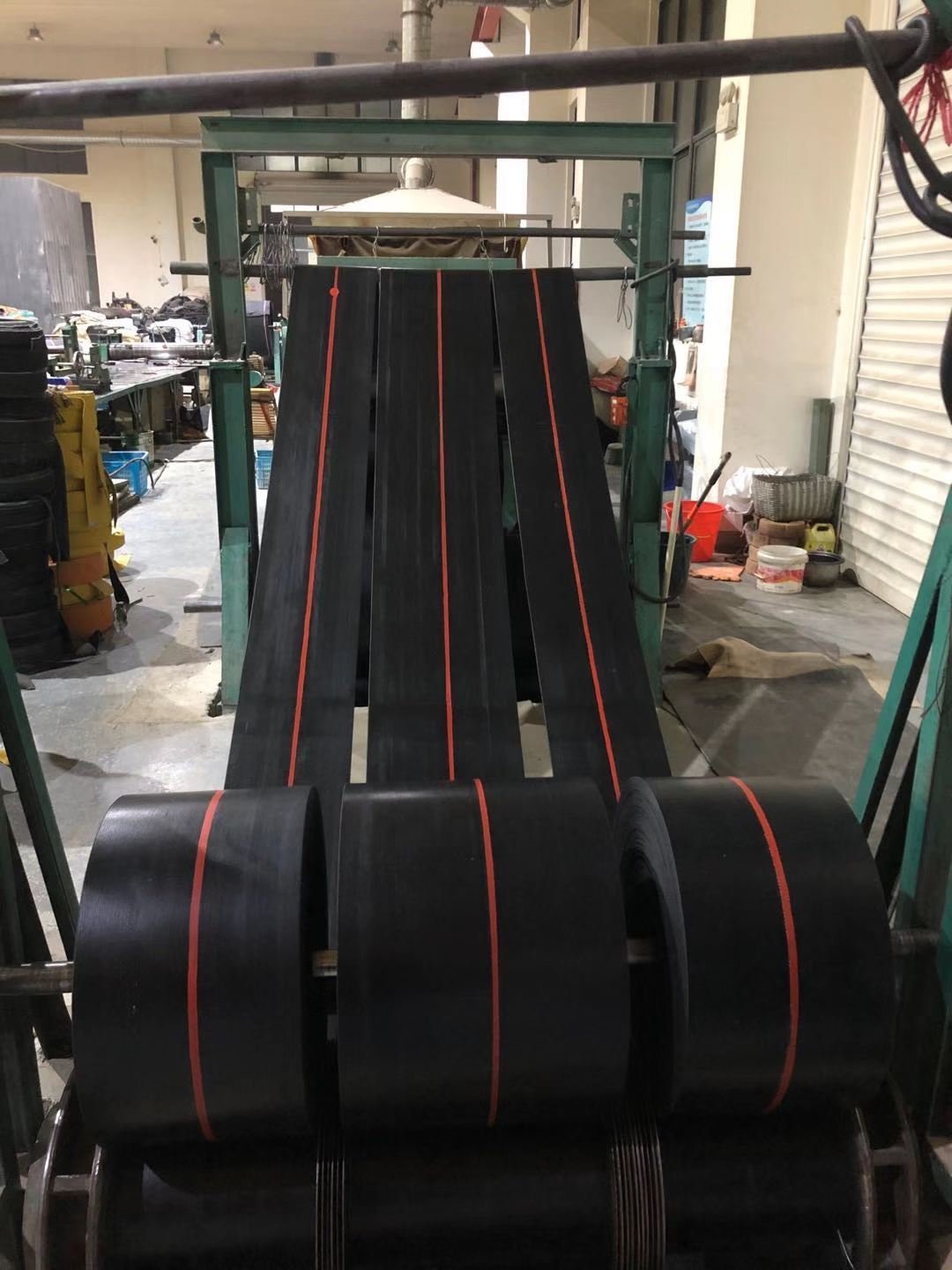 Black color Rubber transmission belt/ bucket conveyor belt