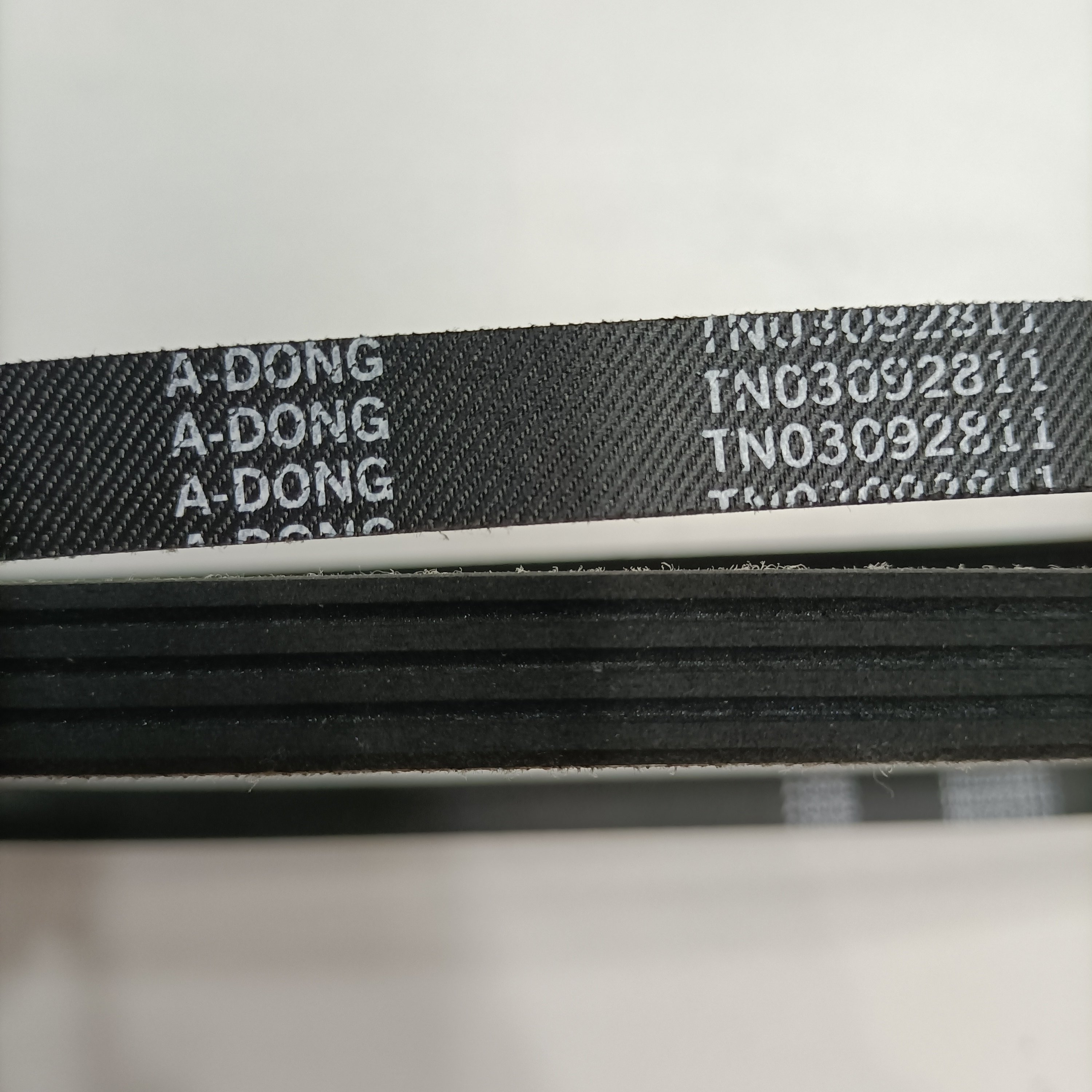6pk1570 Oem Quality Serpentine Belt hot sale