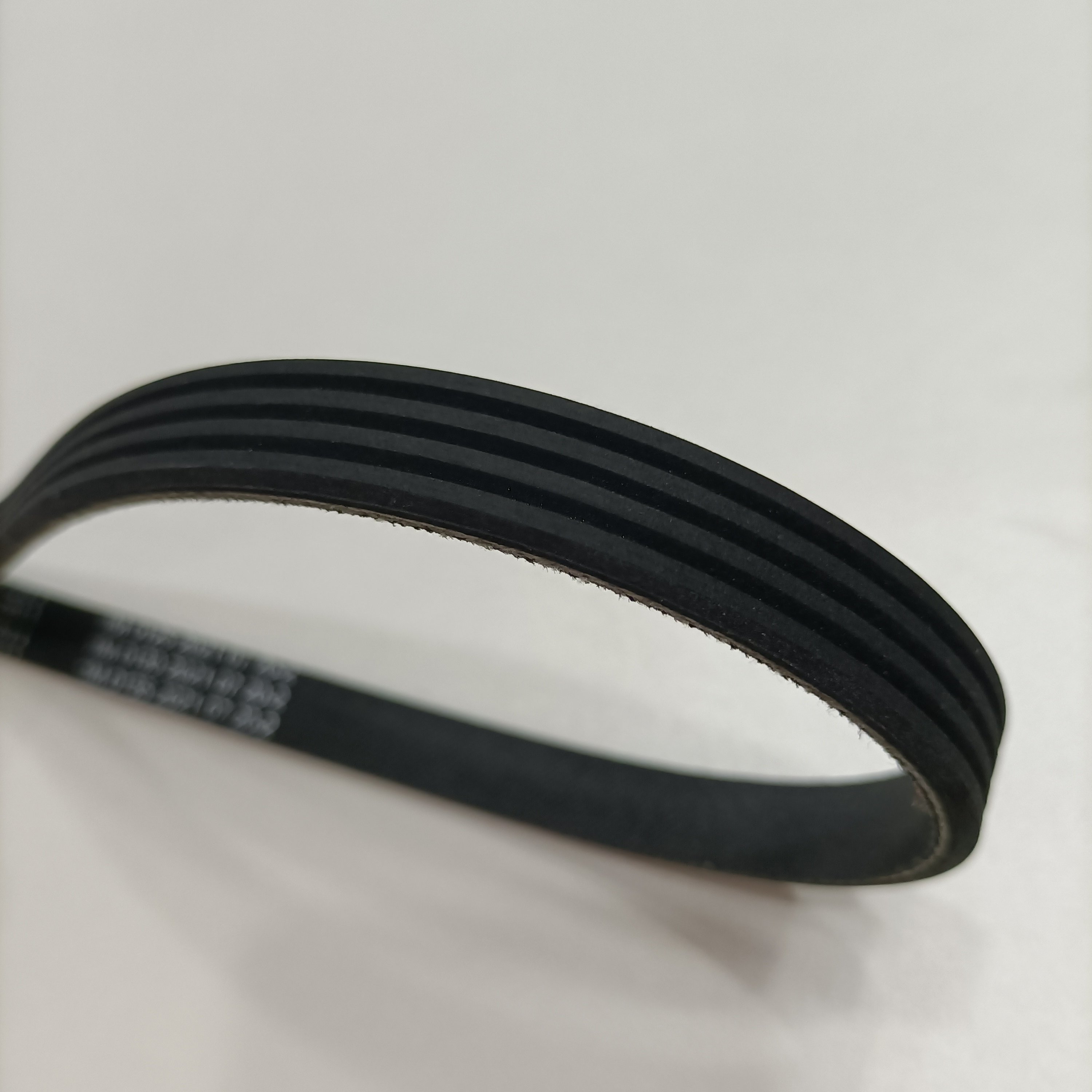 6pk1570 Oem Quality Serpentine Belt hot sale