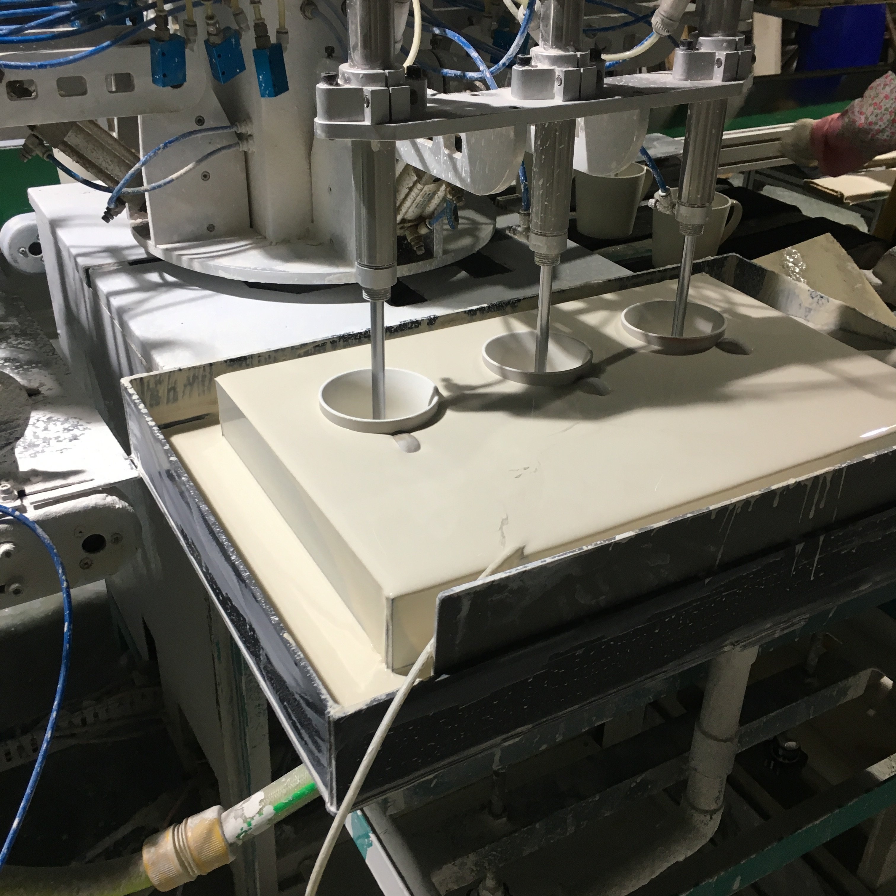 Automatic Industrial Equipment Ceramic Mug Plate Porcelain Making All Size Machine Forming Line Drying Machinery