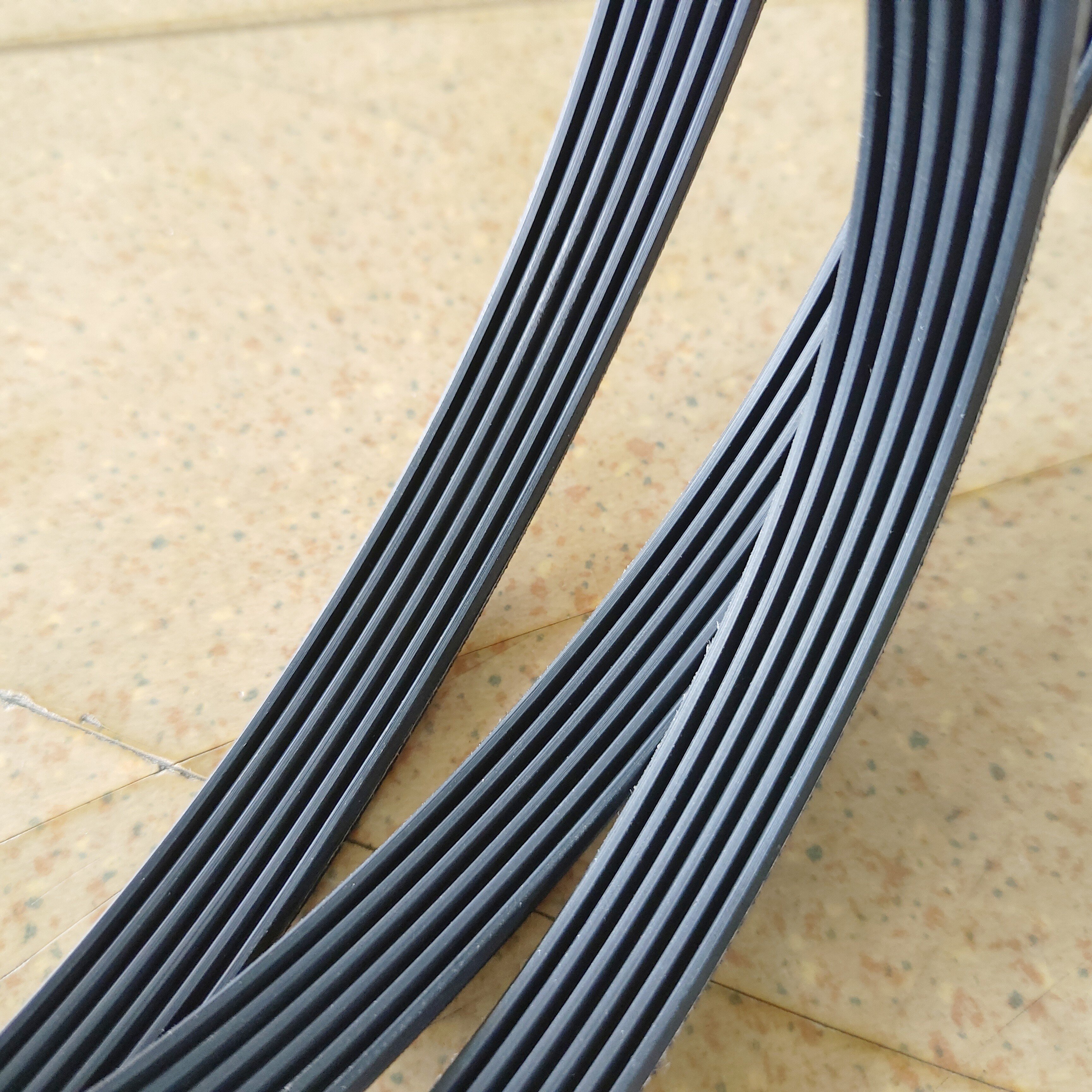 KingPower High Quality EPDM Rubber Belt Manufacturers PJ Belt Transmission V Belt
