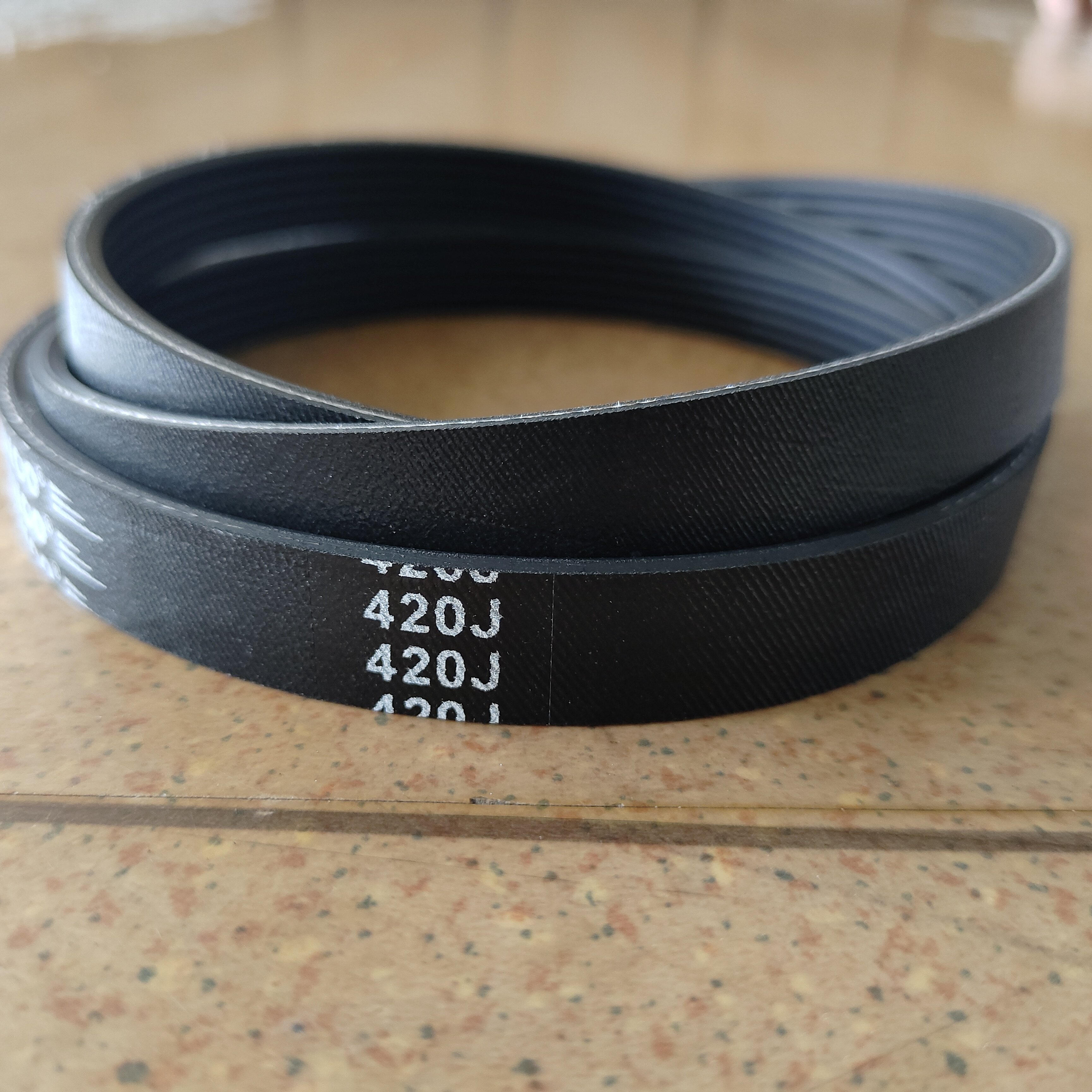 KingPower High Quality EPDM Rubber Belt Manufacturers PJ Belt Transmission V Belt