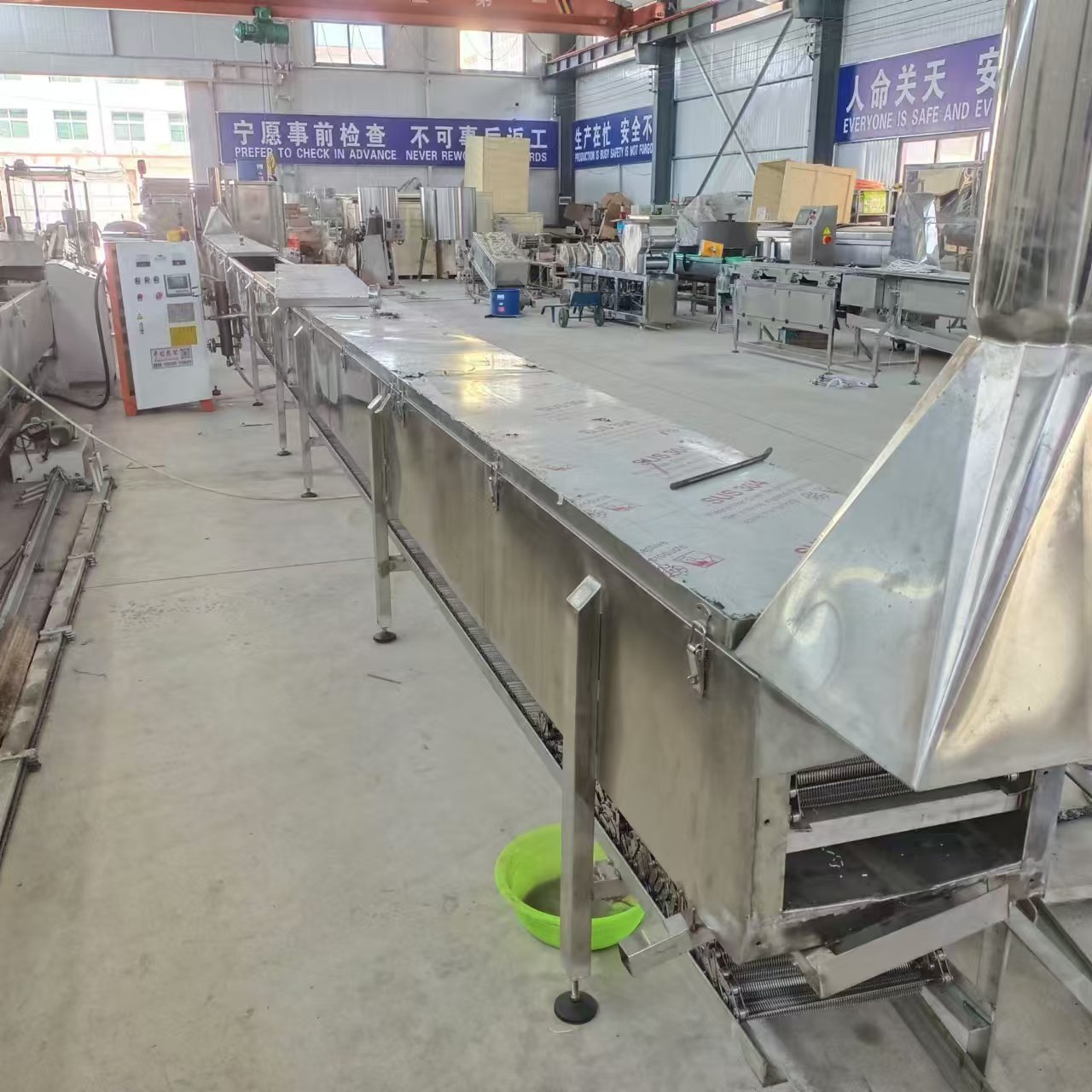 Indomie Maggie Noodles Machine Waved Fried Instant Noodles Production Line 11000pcs