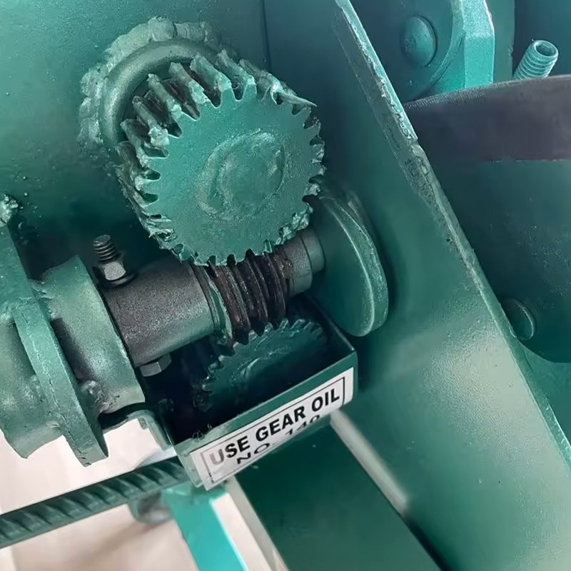 Professional Factory Grass Shredder Machine with 4 Blade Type Quick and Efficient Due to the Chipping System