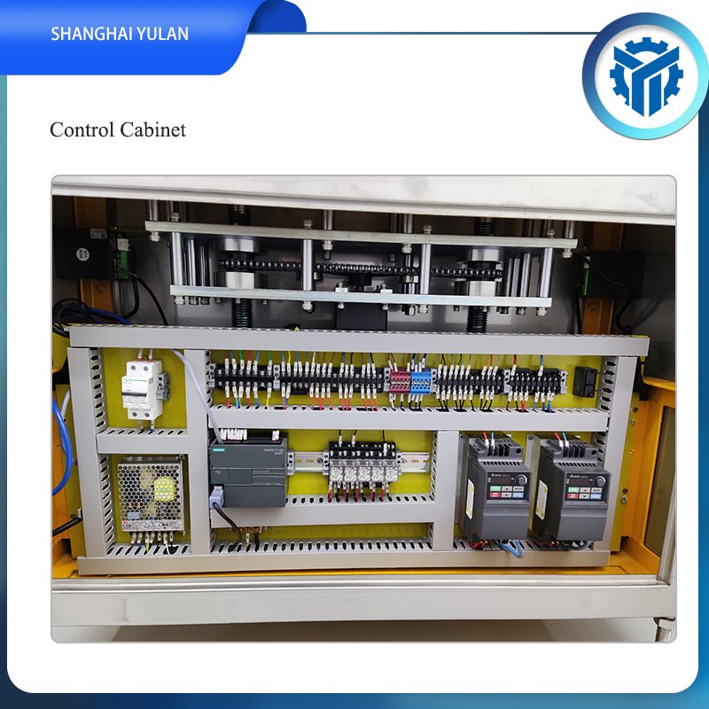 Liner Auto Trigger Spray Plastic Glass Bottle Jar Filling and Capping Machine Production Line