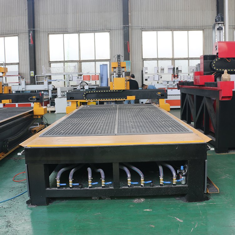 1325 Wood Based Panels Machinery Timber Wood Cutting Machine ATC CNC Machining Center in Canada