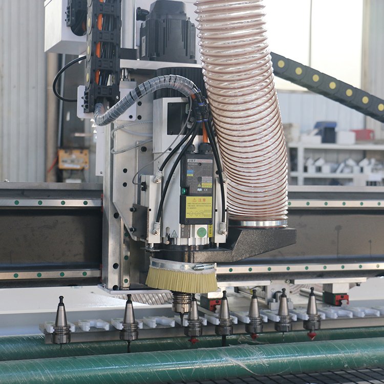 Customized ATC CNC Router 2132 With Automatic Tool Change Pressure Roller Vacuum Work Table CNC Nesting Cabinet Machine