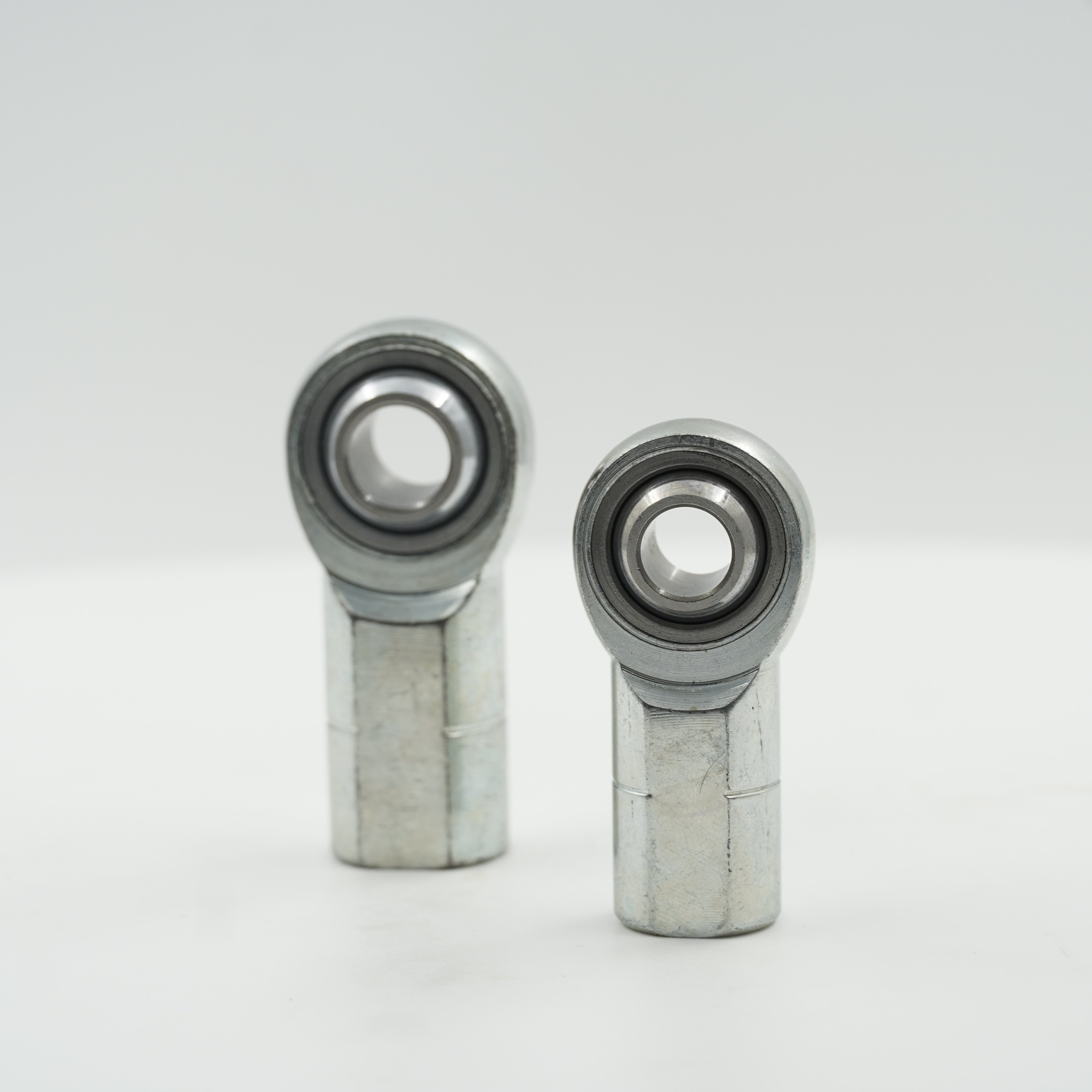 Spherical Plain Bearing Rod Ends Joint Bearing in SIZ 3T to SIZ 16T Sizes