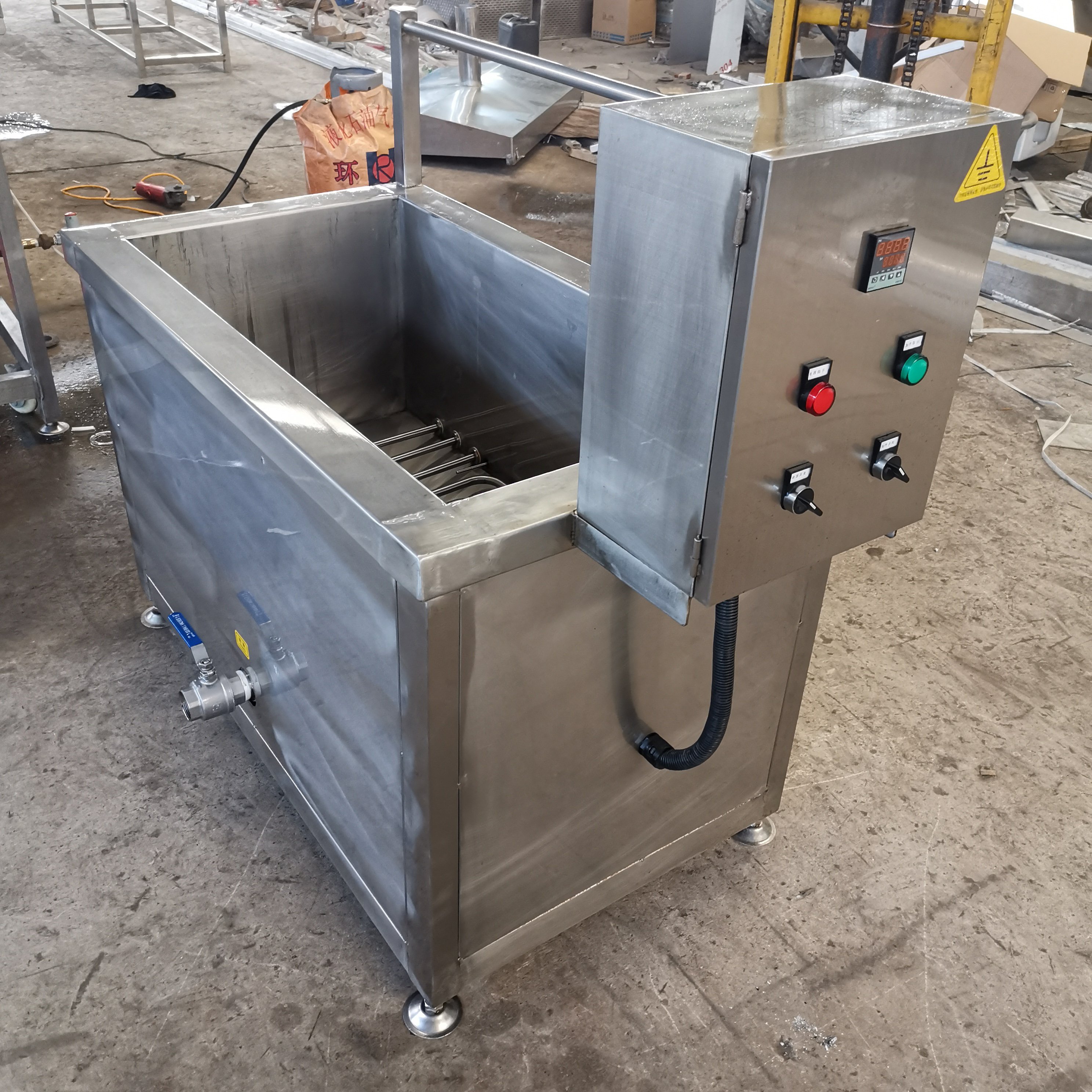 Crisp Chips Making Machine Fully Automatic Potato Chips Machine Production Line for Sale French Fries/potato Chips Low Cost