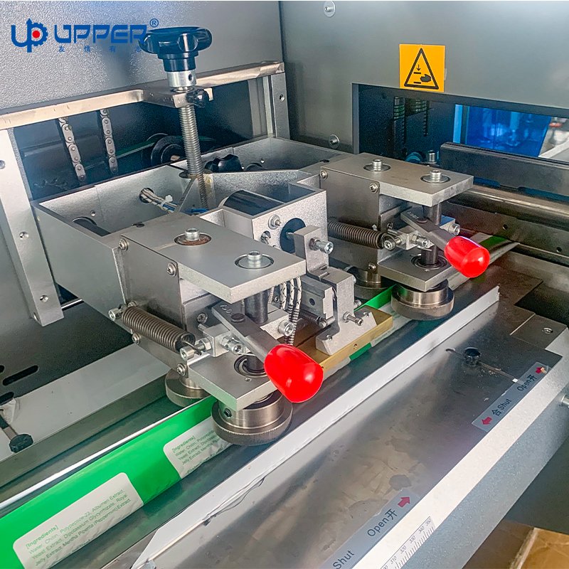 Auto Extrusion Cutting Food Packing Machine for mango Fruit Dates Chocolate Protein bar High Speed