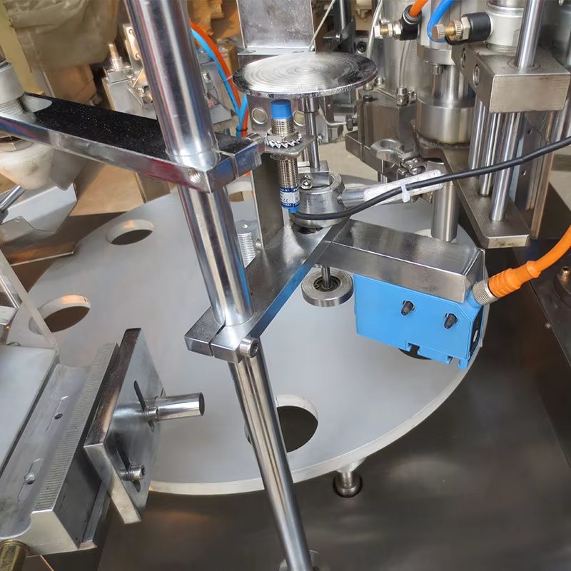 Fill Packaging Production Line Equipment Paste Cosmetic High Speed Automatic Plastic Tube Filling Sealing Machine