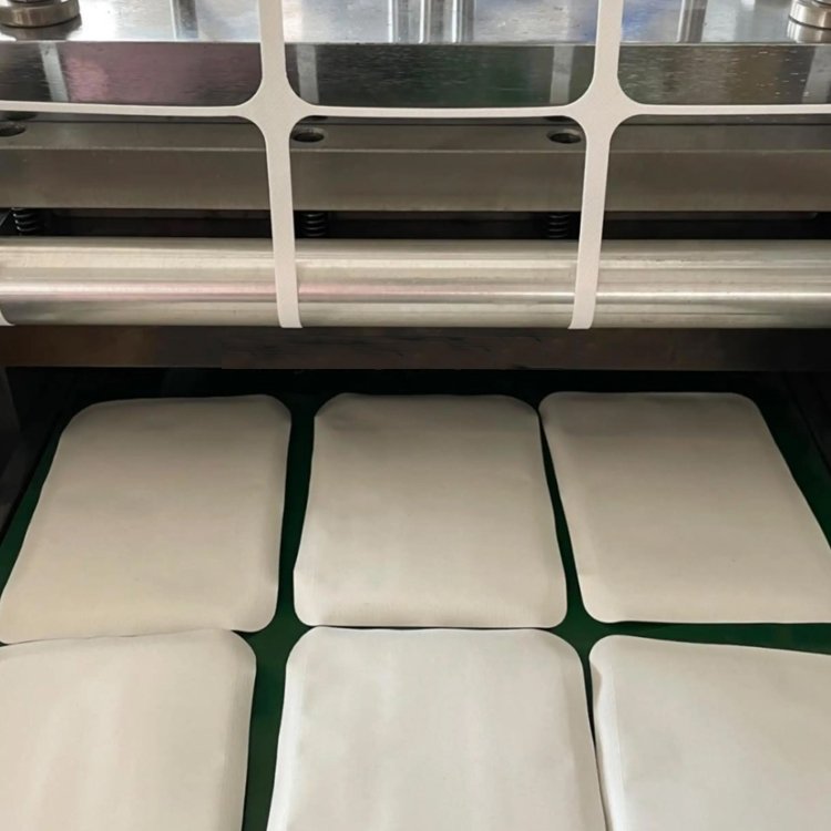 OSTAR Winter Keep Feet Hands Warm Heat Foot Body Menstrual Heat Patch Making Forming Packaging Material Making Machine