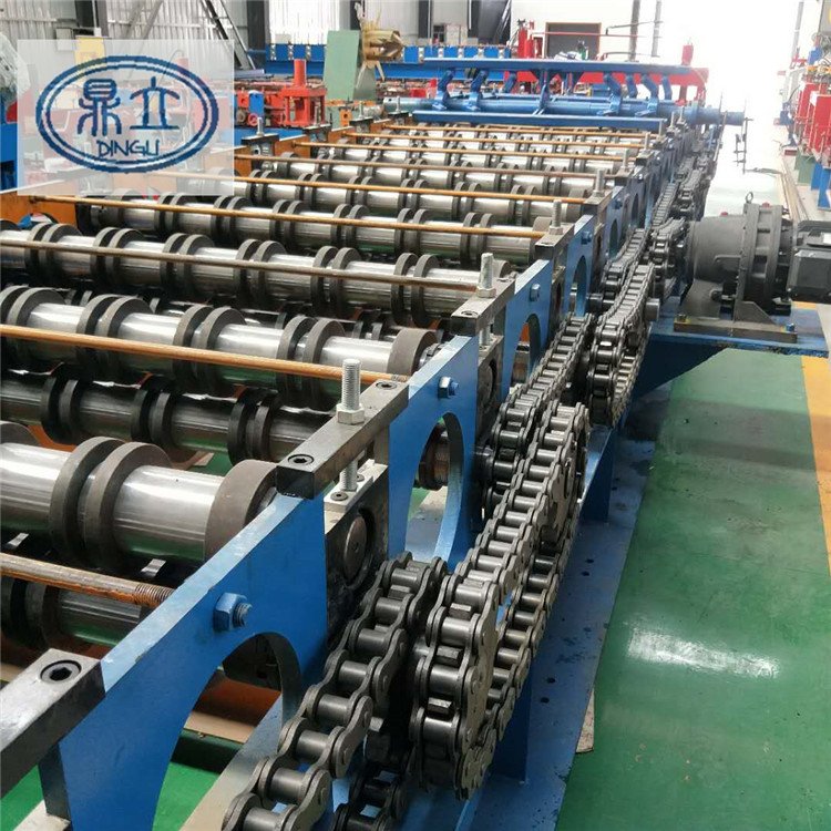 Hot Sales Carriage Board Equipment Roll Forming Machine