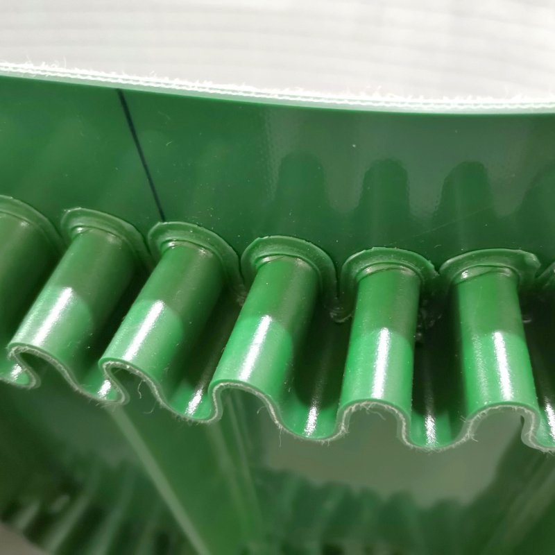 pvc green conveyor belt with sidewall and cleat for agricultural conveyor