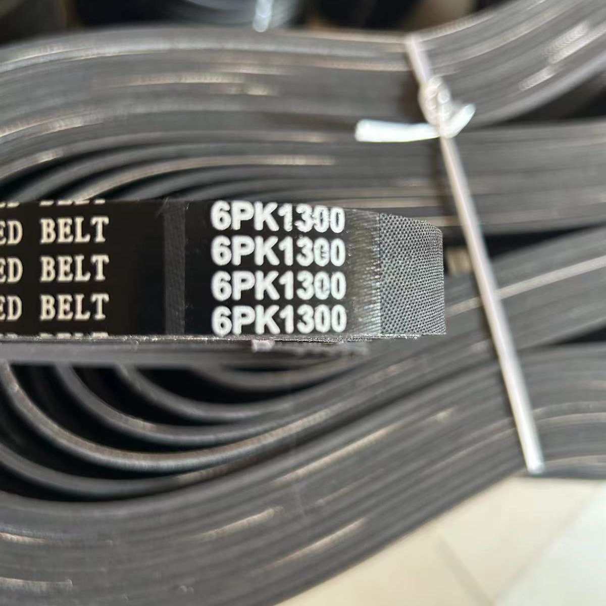 Motor PK Belt for Reliable Engine Drive Trustworthy Belts for Cars and Light Trucks