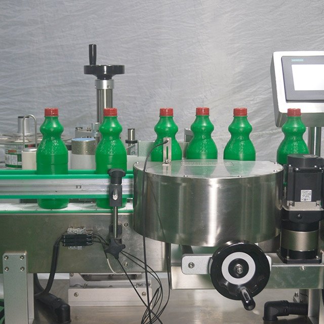 Source Manufacturer Custom Coating Servo Motor Drive Filling Machine Automatic Feeding Single Cap Machine