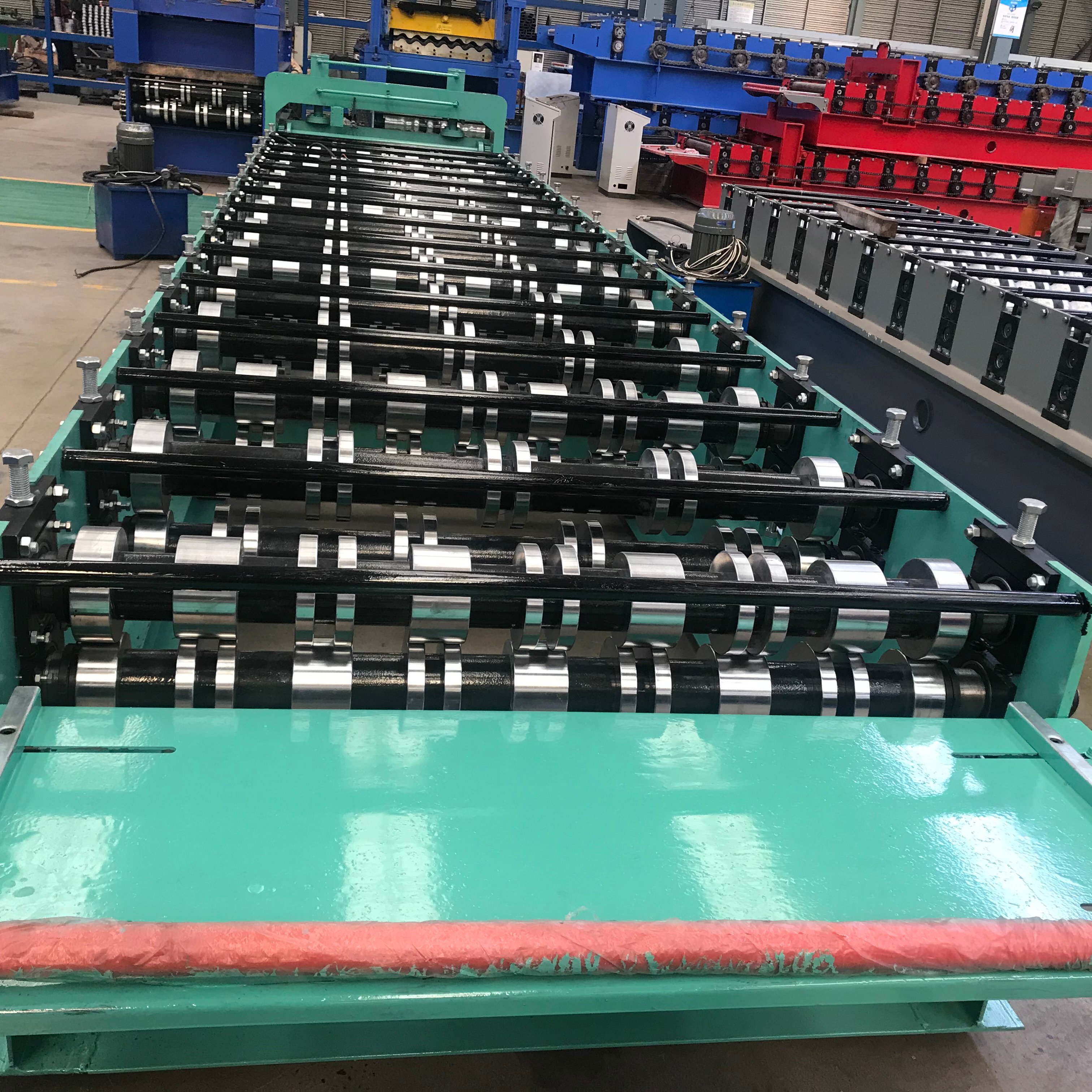 Container Car Carriage Board Panel Roll Forming Machine Cargo Body Side Panel Making Machine