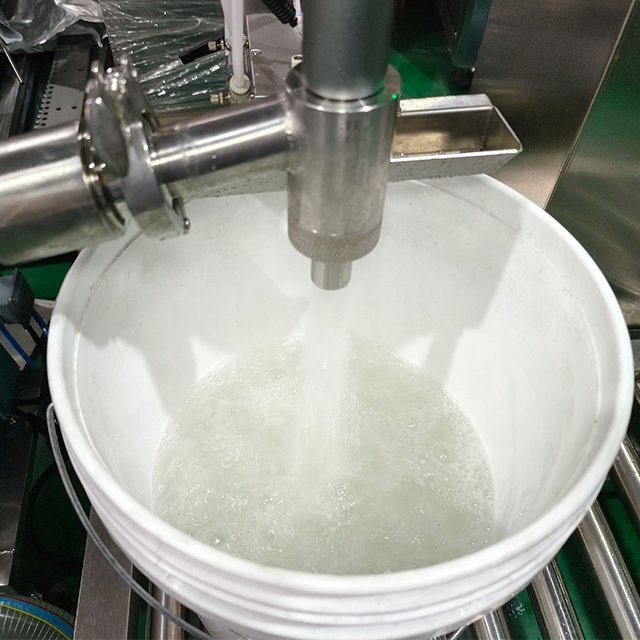 Manufacturers Can Be Used for Automotive Urea,pesticides,syrup,fertilizer, Lubricant Weighing Automatic Filling Production Line