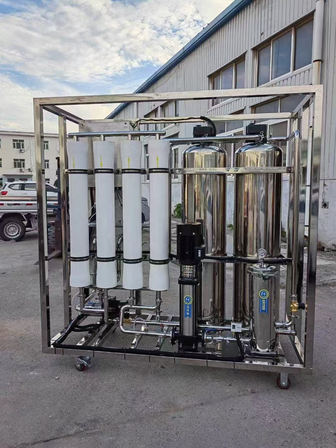 Healthy and Tasteful Water Drinking Water Production Water Treatment Plant Ice Lolly Fiber Glass 1000 Lph Fiber Glass Membranes