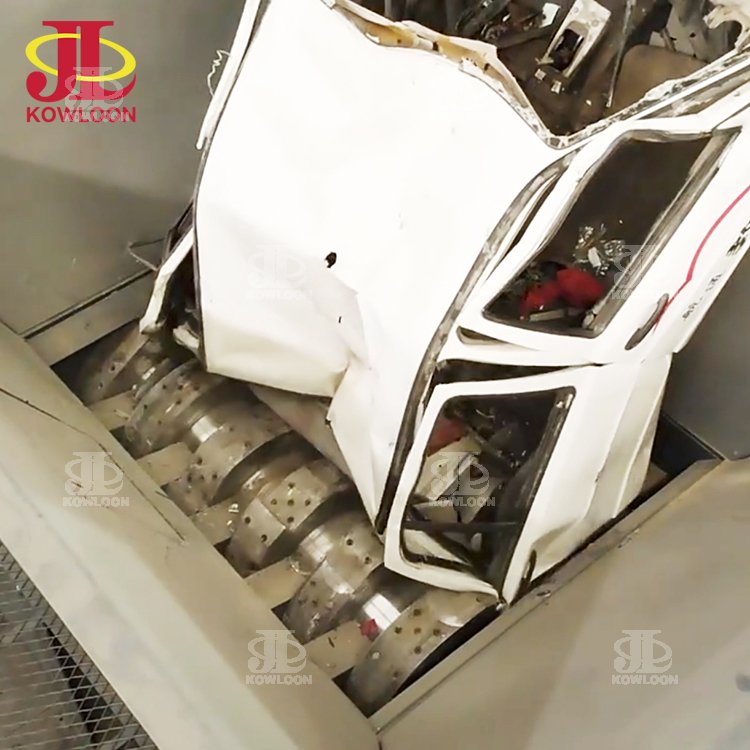 Multifunctional Scrap Metal Recycling Equipment Car Body Shell Crusher Bumpers Car Wheel Shredder