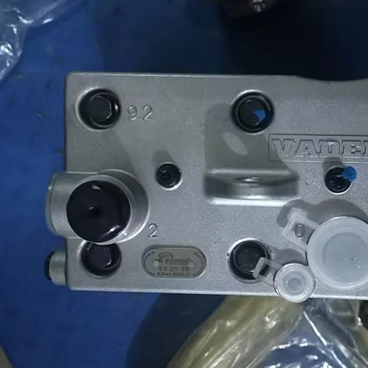 High Reliability Air Compressor 1100360001 Aftermarket Parts for Truck Good Quality