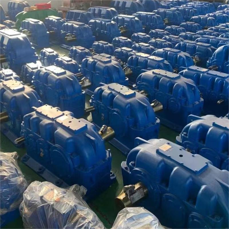 DCY Series Reduction Transmission High Power 3 stage Helical Gearbox Reducer for Shredder Mixer Belt Conveyor line