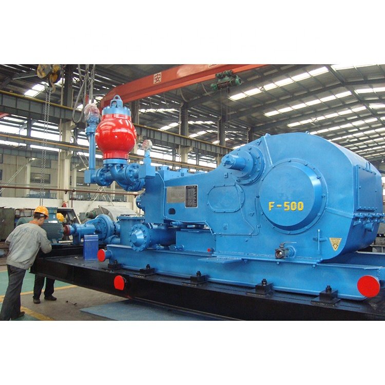 500HP Oilfield Drill Mud Pump in Oil and Gas Field