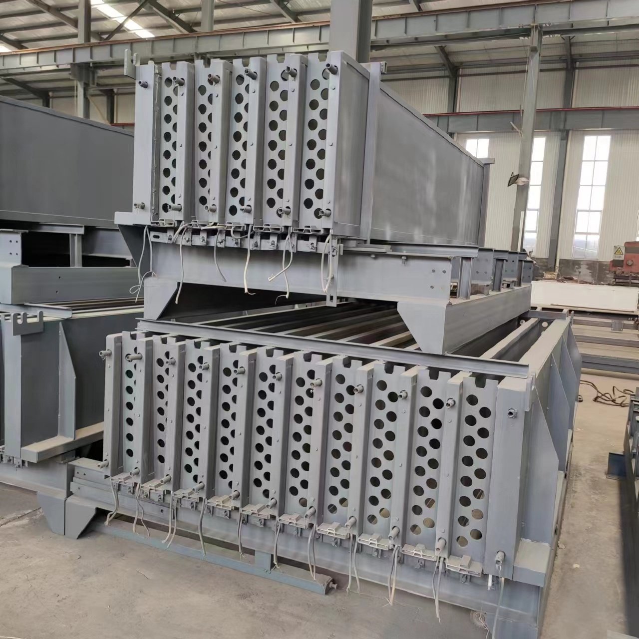 High Quality Eps Concrete Board Cement Sandwich Wall Panel Equipment /Production Line