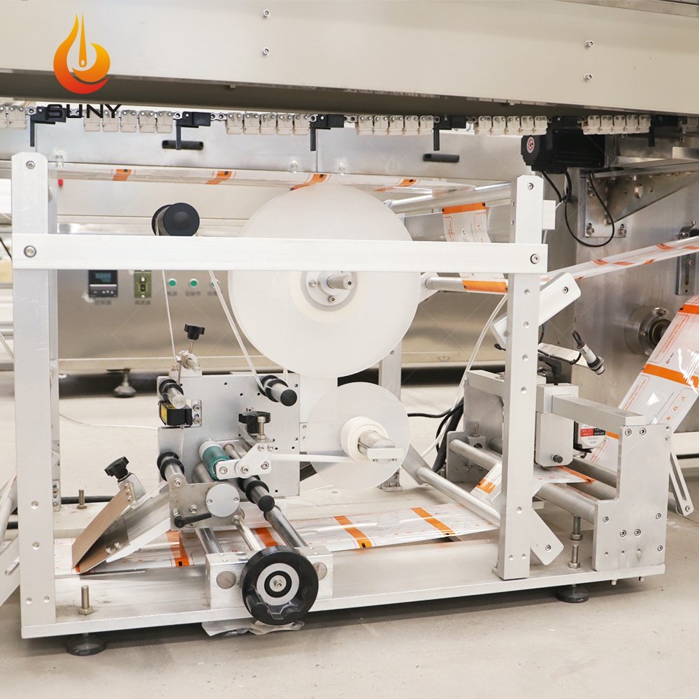Full Auto Facial Wet Wipes Production Line/Wet Tissue Manufacturing Machine/Small Packs Wet Towels Packing Equipment