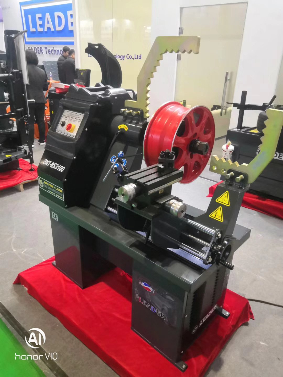 Semi-Automatic Horizontal Mag Wheel Rim Repair Machine New Condition For Sale