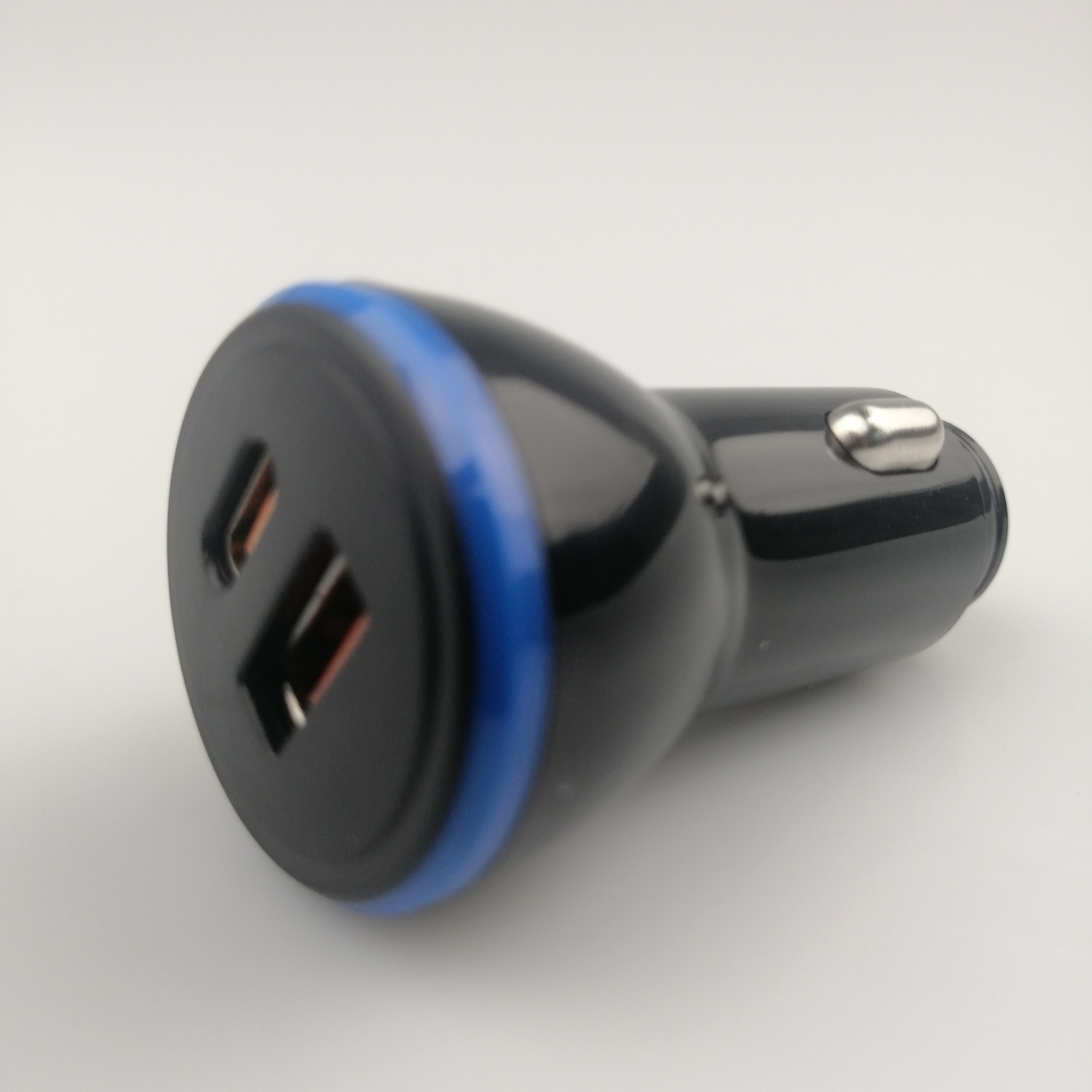 Super Fast Charging PD 20W Car Adapter Qc3.0 Portable USB Car Charger Smart A+C Dual Port Mobile Car Charger Adapter for Phone