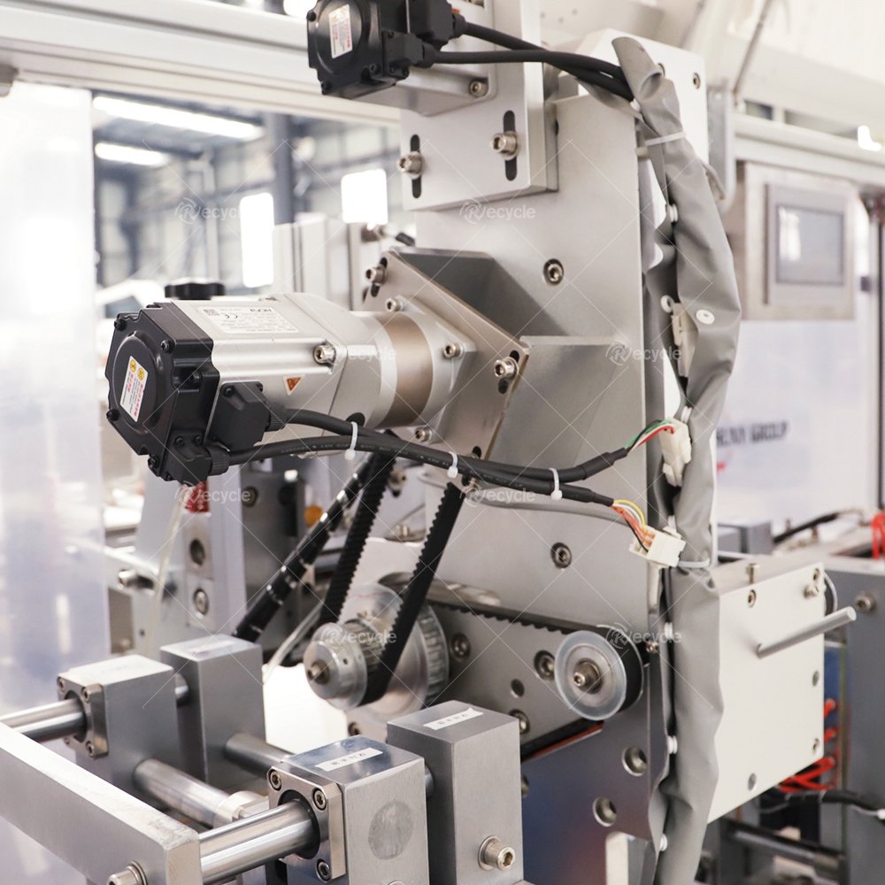 Full Auto Baby Wet Wipes Machine With Packaging Single Mini Pocket Wet Wipes Manufacturing Machine