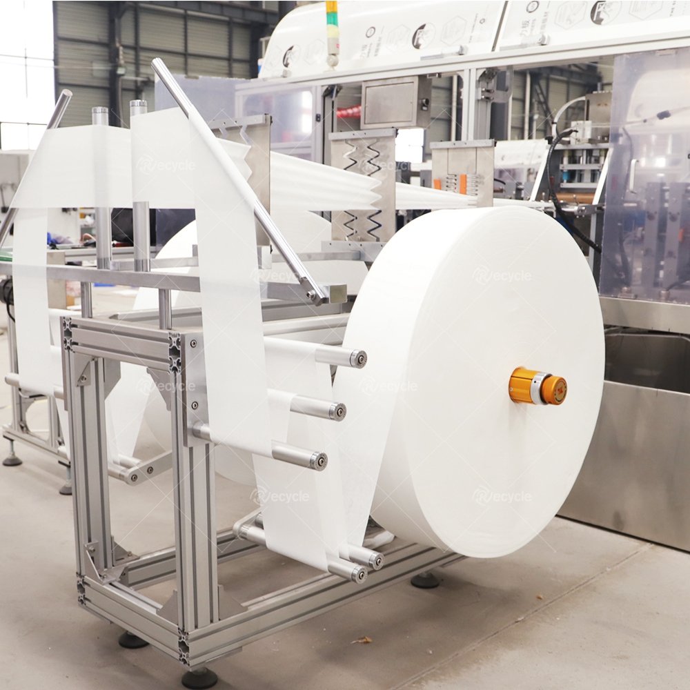 Full Auto Baby Wet Wipes Machine With Packaging Single Mini Pocket Wet Wipes Manufacturing Machine