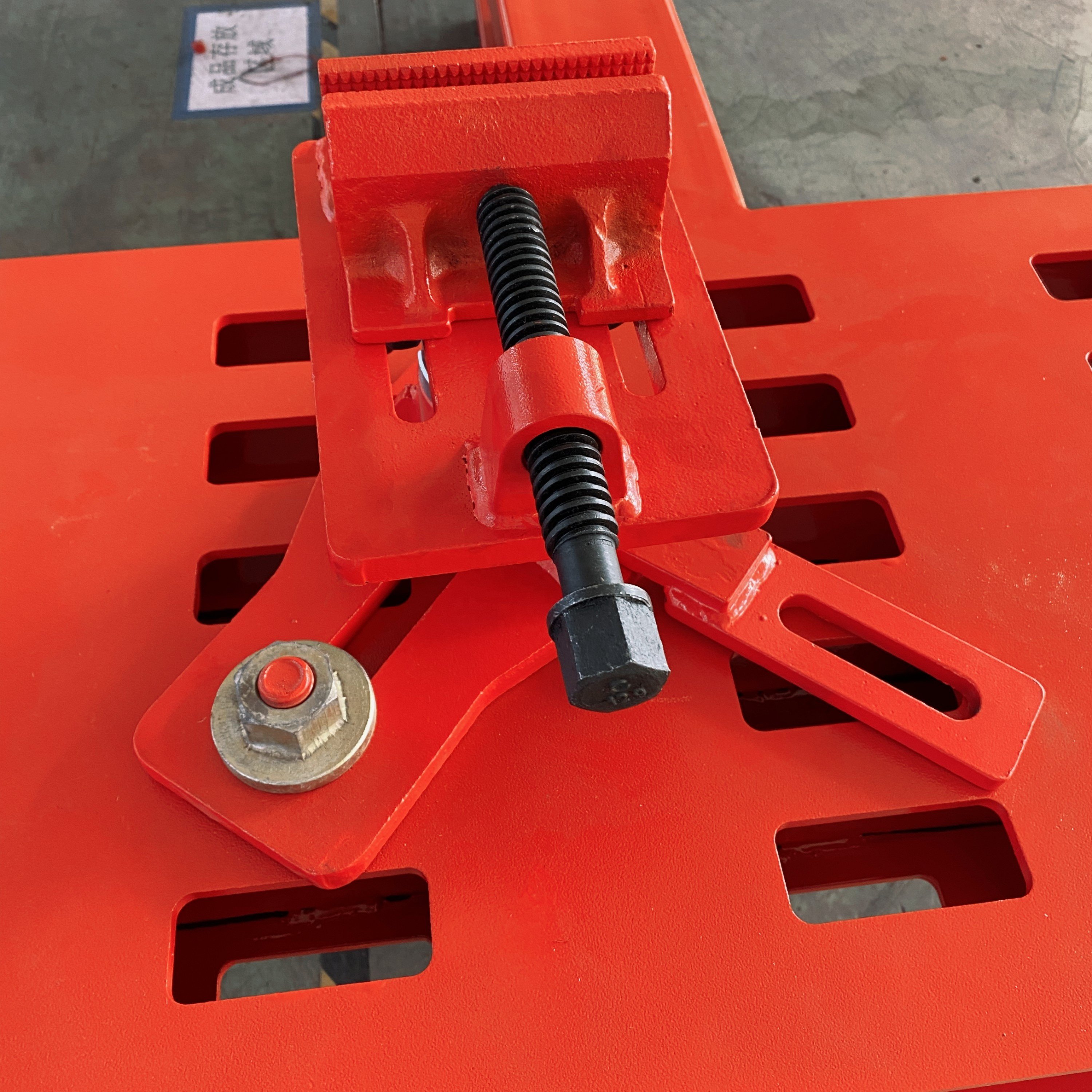 Auto Body Frame Machine Vehicle Frame Chassis Straightener Pulling Towers Metal Chassis Straightening Machine for Sale
