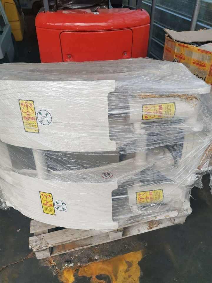 toyota forklift clamp attachments roll lifter clip 360 rotating paper roll clamp diesel forklift