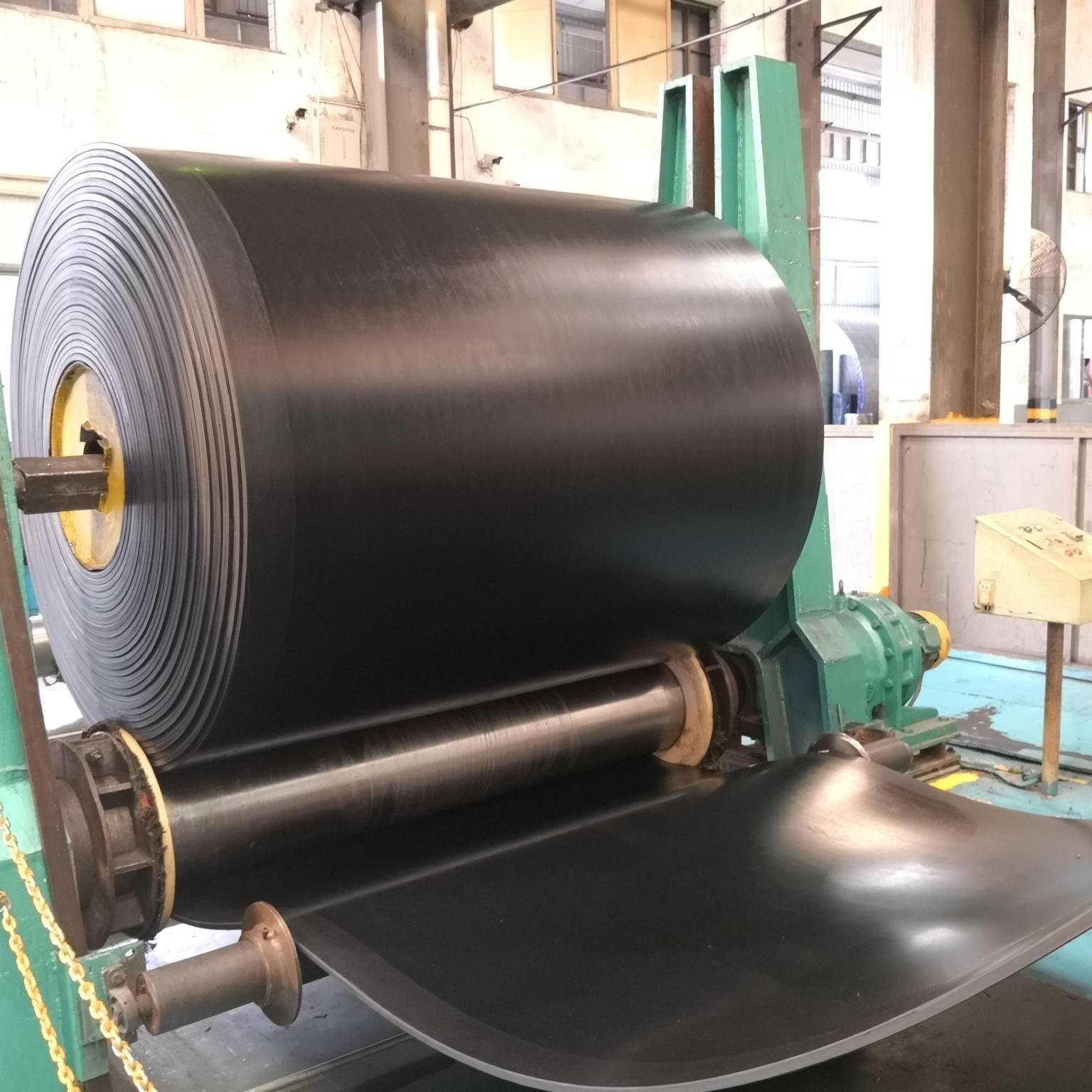 Rubber Polyester Conveyor Belt Heat Resistant for Mining Quarrying Aggregate Industry